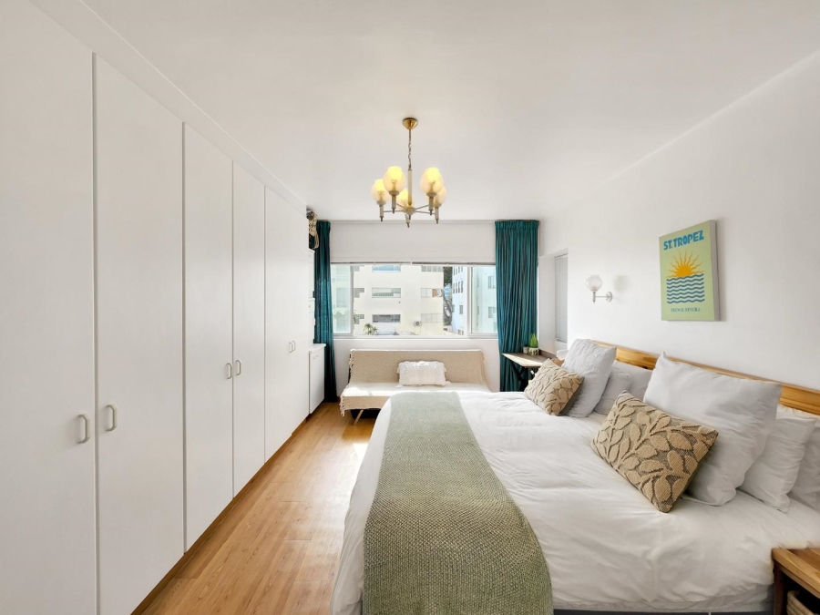 To Let 1 Bedroom Property for Rent in Sea Point Western Cape